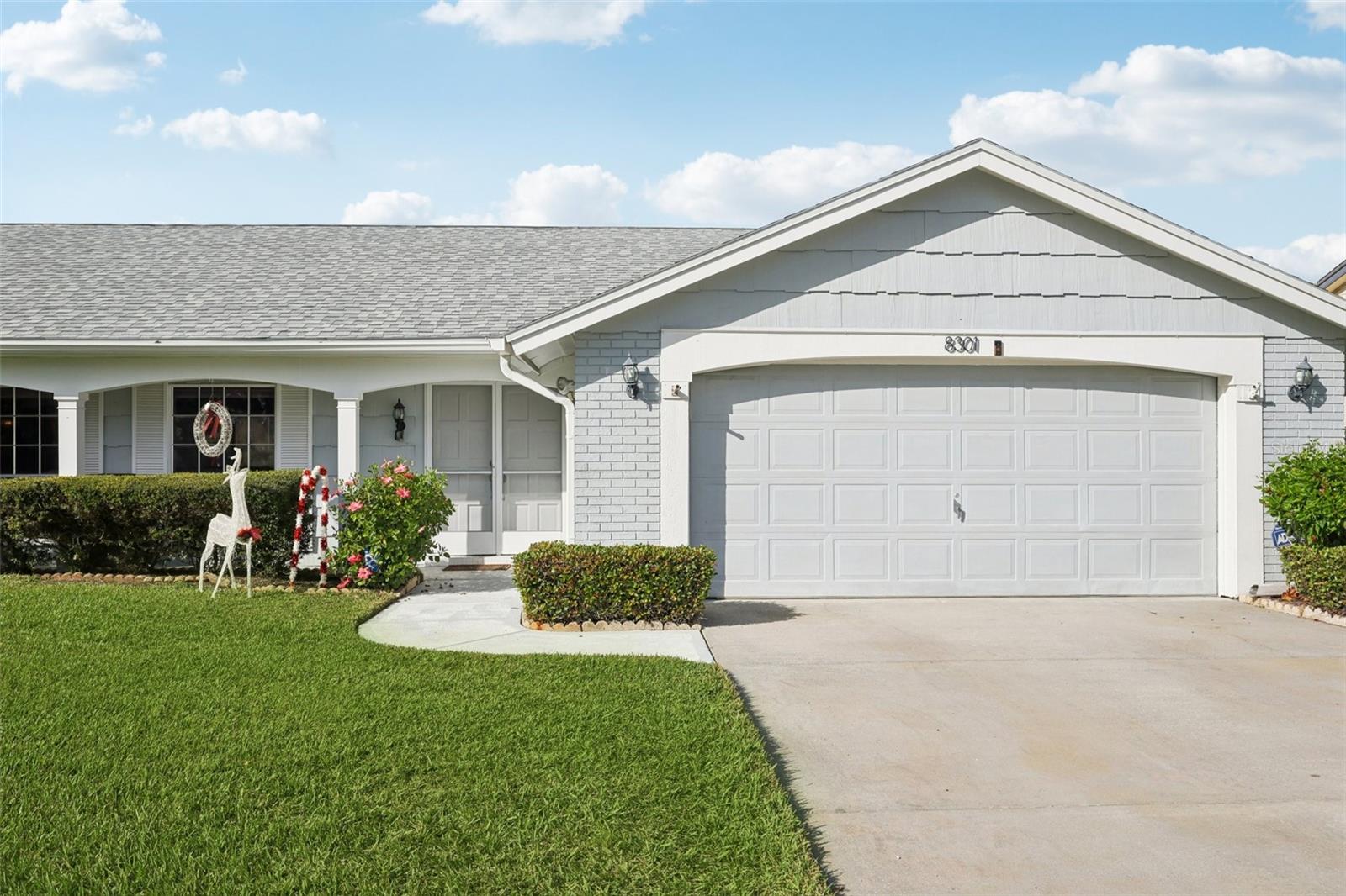 Listing photo id 17 for 8301 Valley Stream Lane