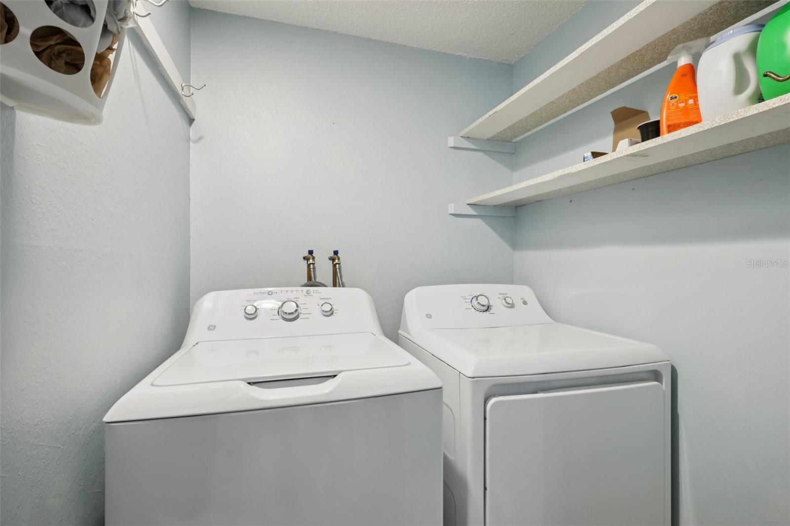 Listing photo id 32 for 8301 Valley Stream Lane