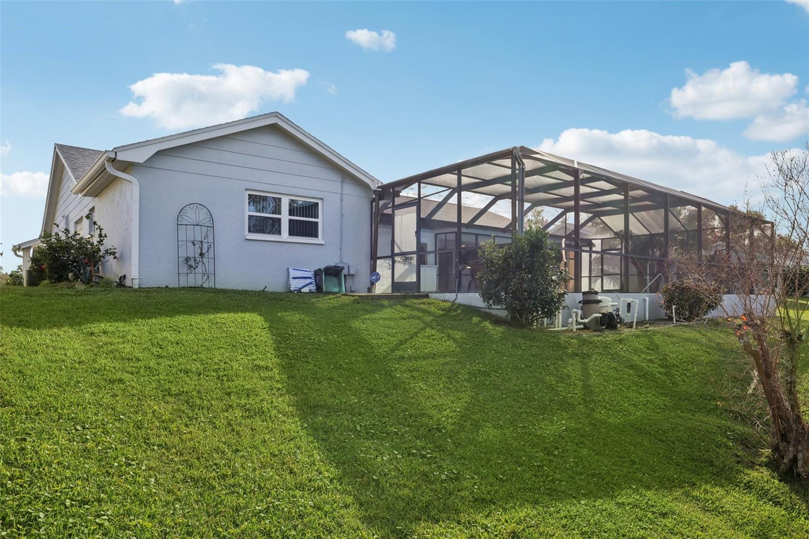 Listing photo id 35 for 8301 Valley Stream Lane