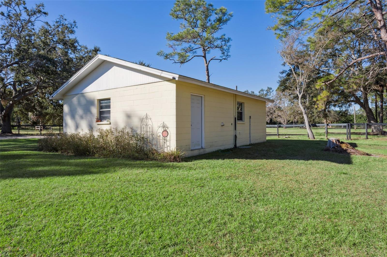 Image 12 of 33 For 8132 Honeybee Lane