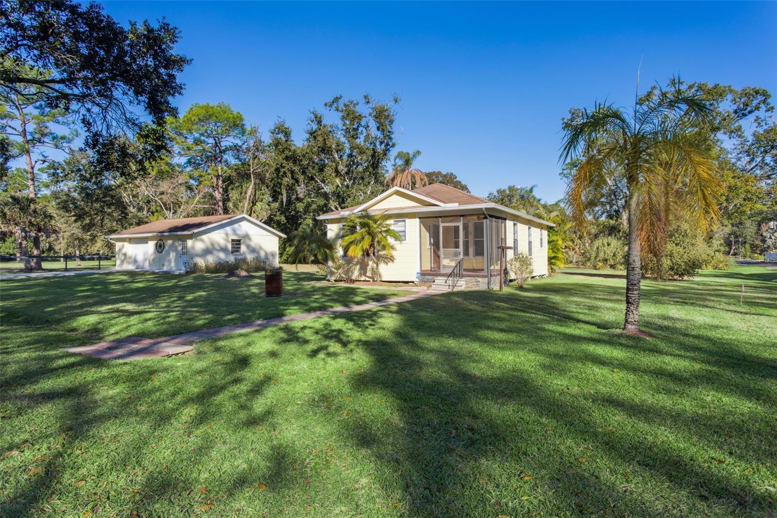 Image 26 of 33 For 8132 Honeybee Lane