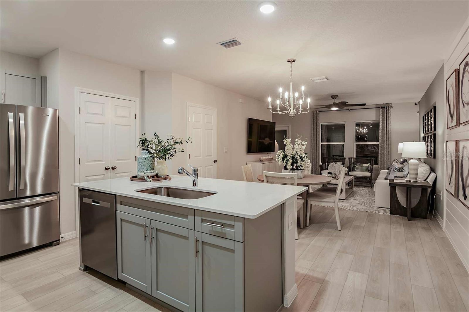 Image 4 of 28 For 4156 Hummock Place