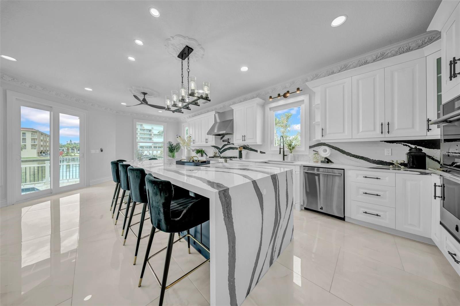 Image 21 of 75 For 124 Leeward Island