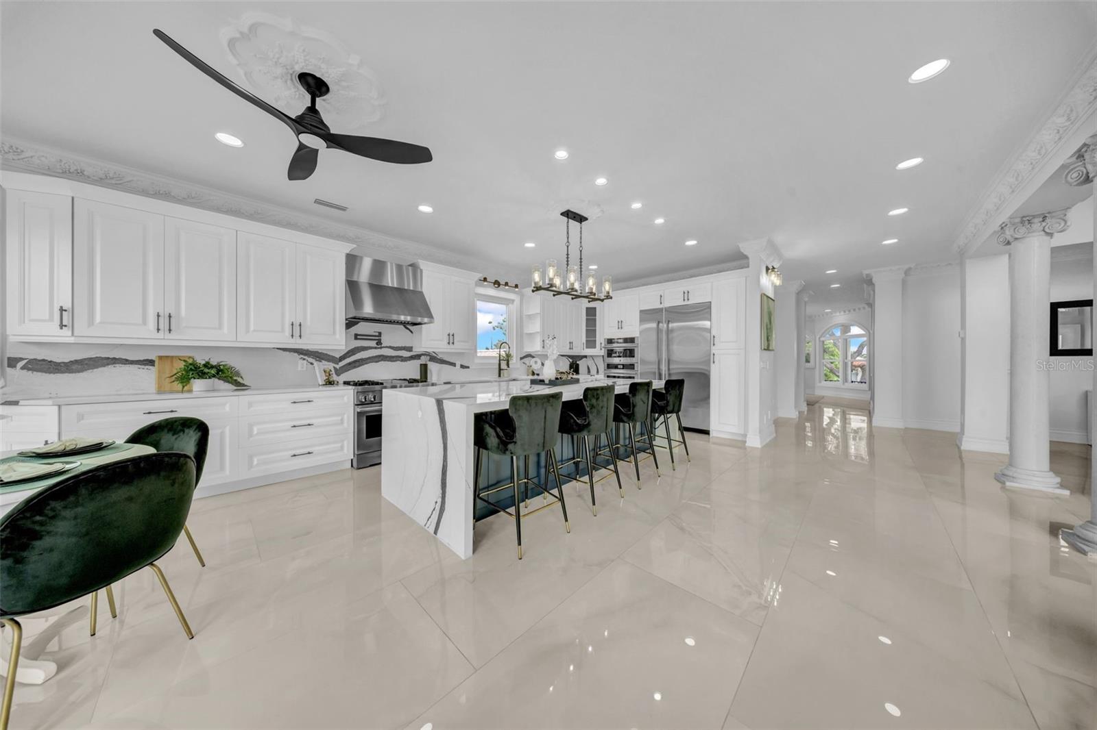 Image 25 of 75 For 124 Leeward Island