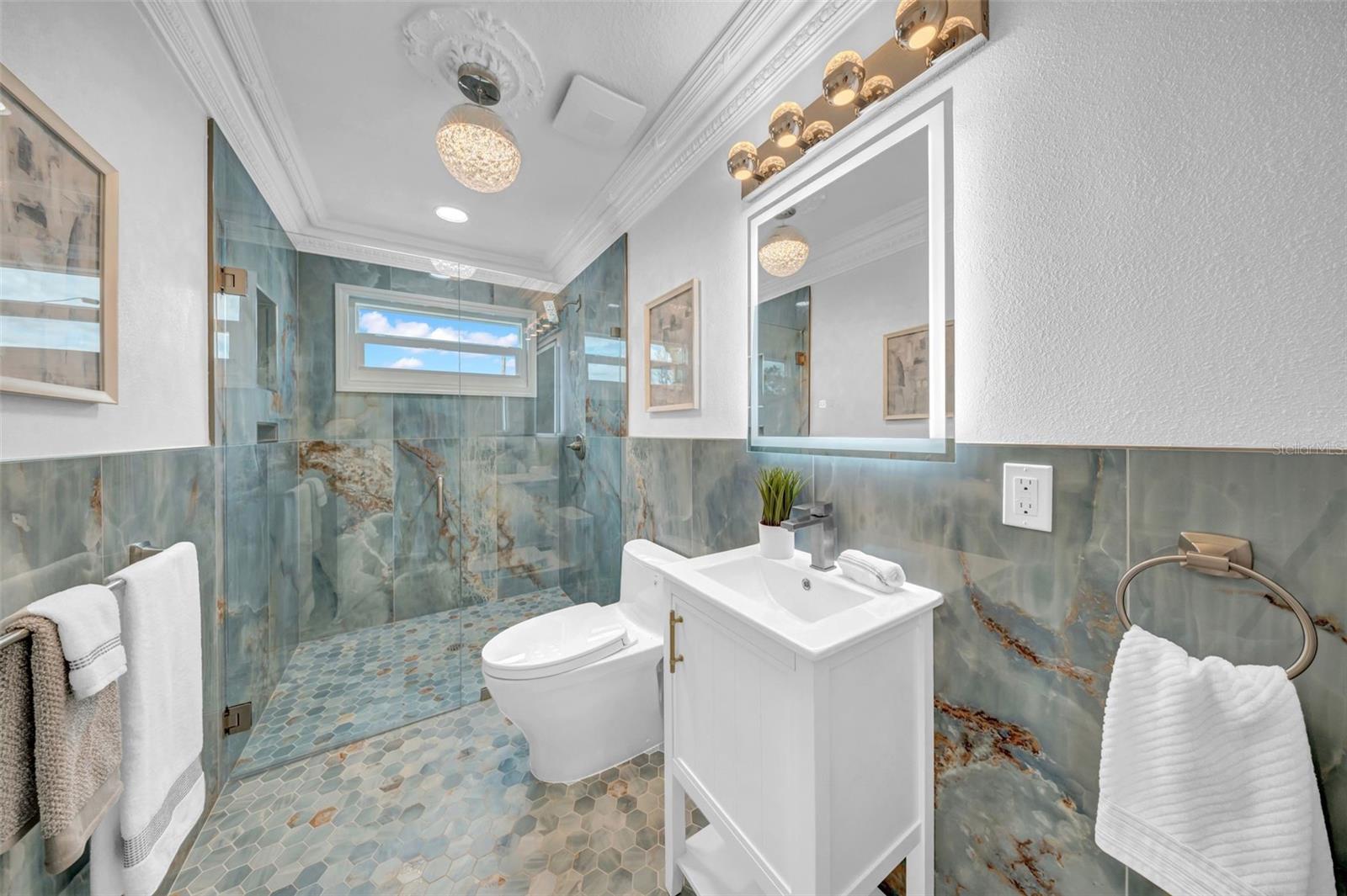 Image 34 of 75 For 124 Leeward Island