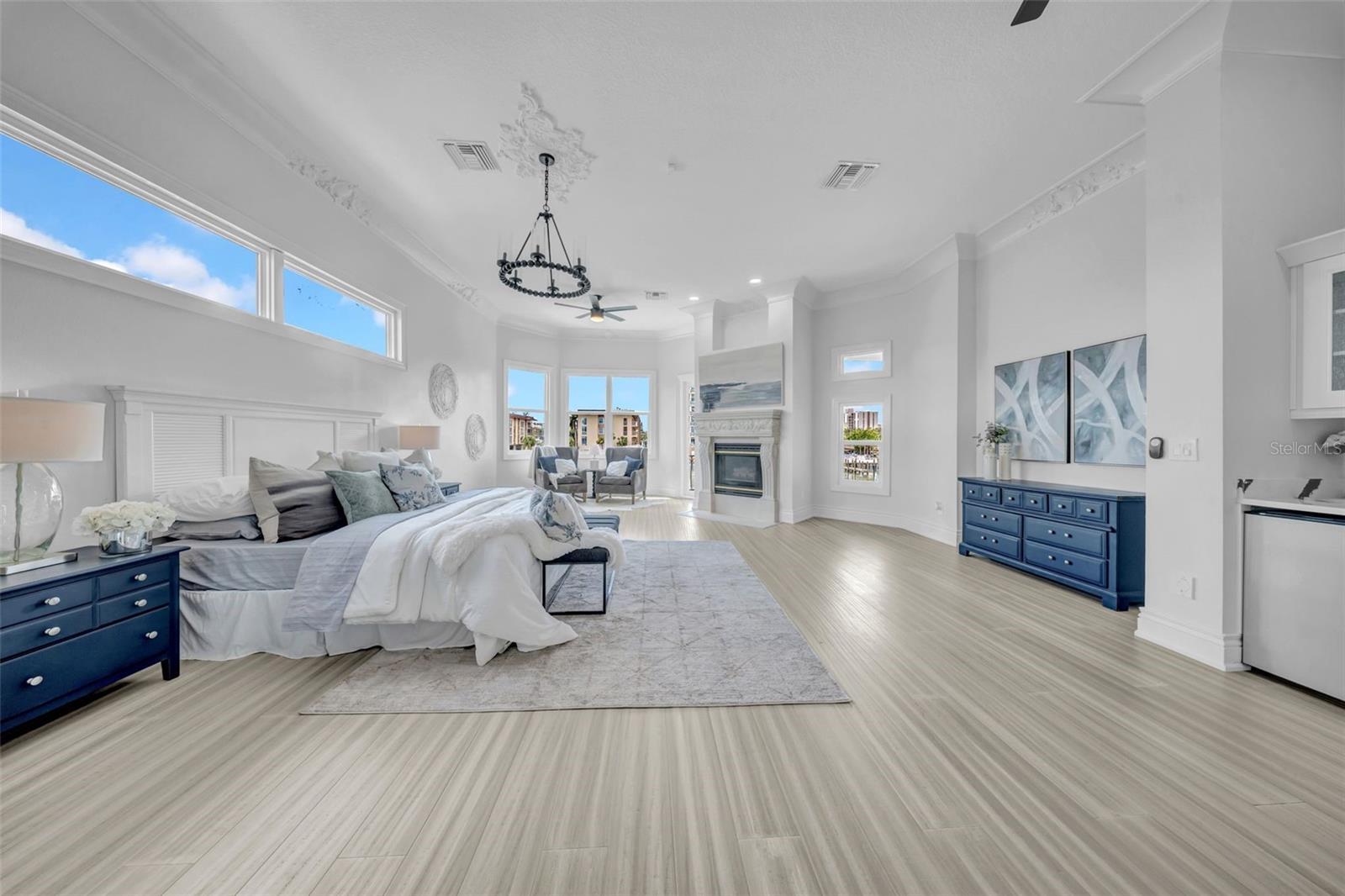 Image 36 of 75 For 124 Leeward Island