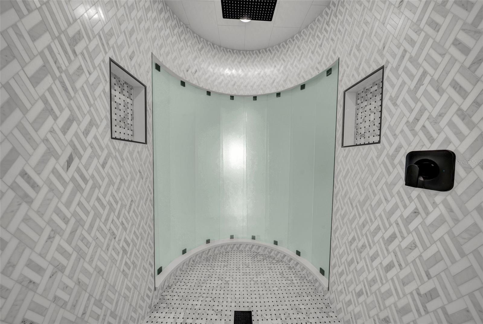 Image 42 of 75 For 124 Leeward Island