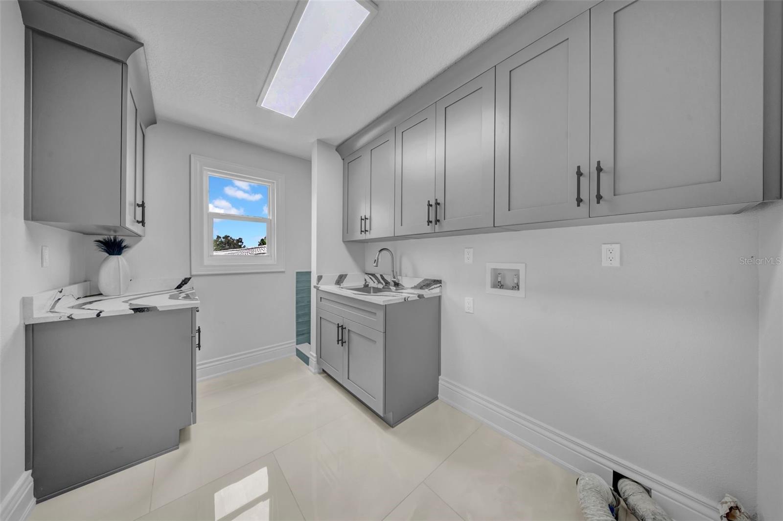 Image 54 of 75 For 124 Leeward Island