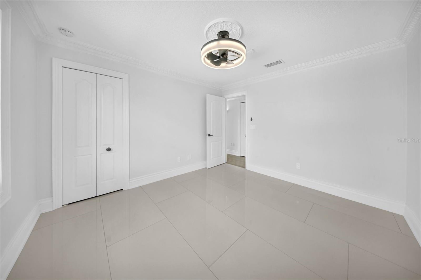 Image 58 of 75 For 124 Leeward Island