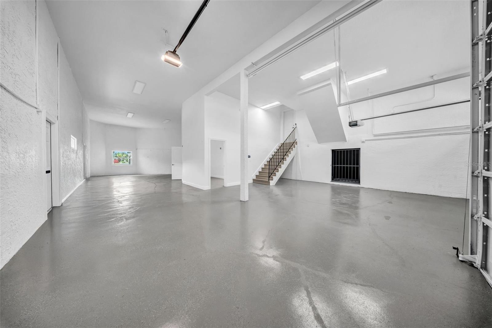 Image 61 of 75 For 124 Leeward Island