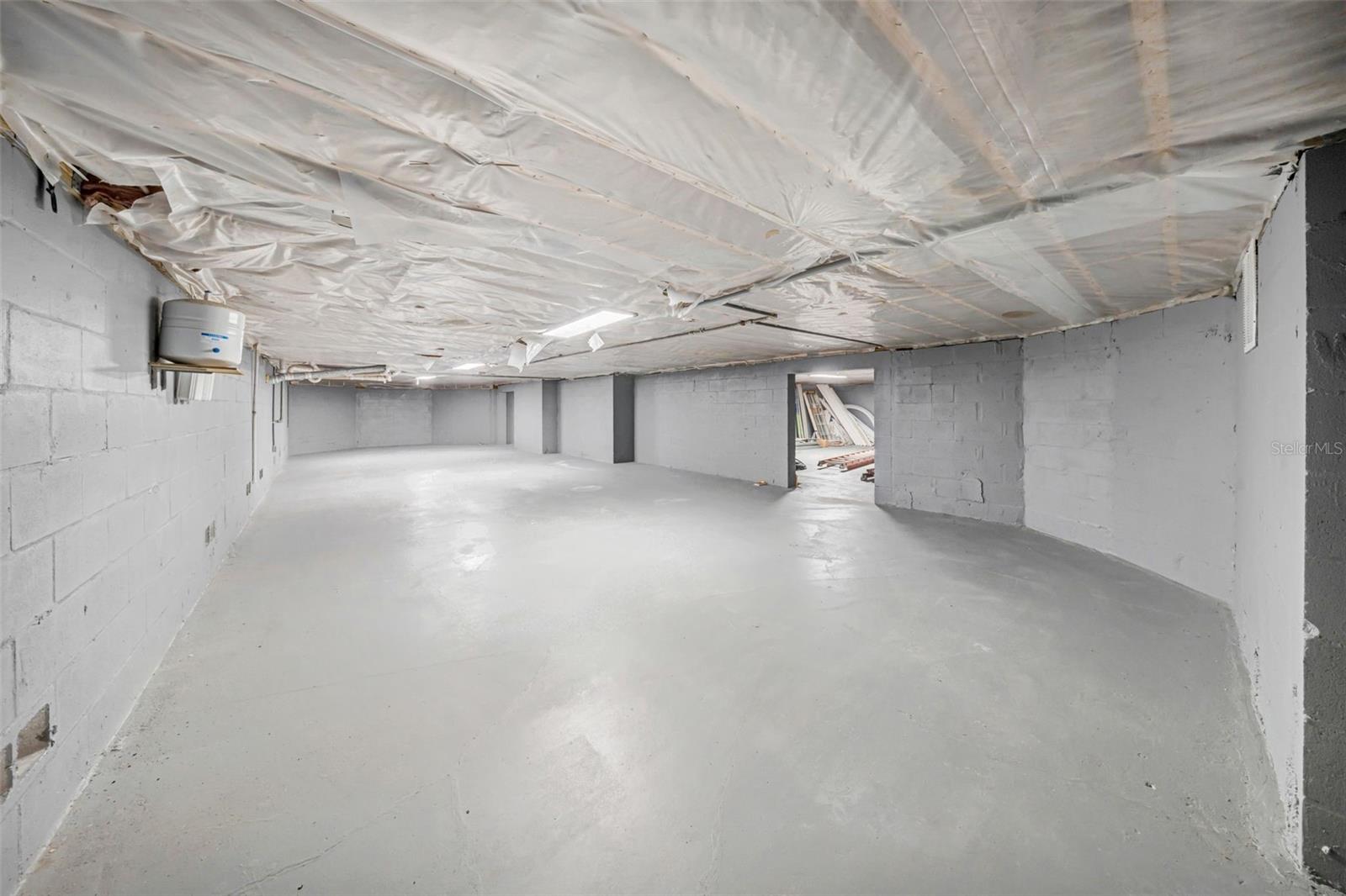 Image 63 of 75 For 124 Leeward Island