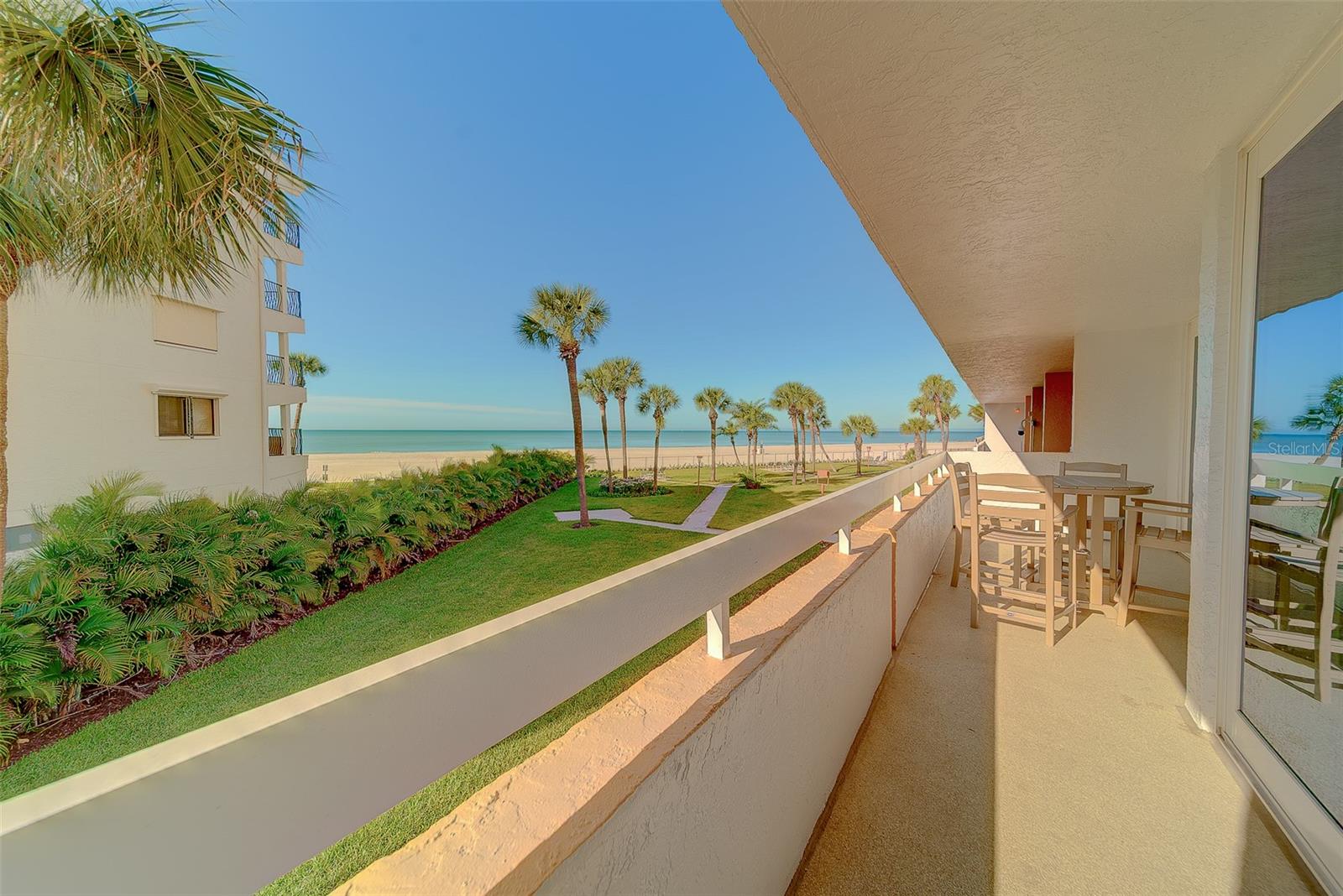 Image 11 of 50 For 17900 Gulf Boulevard 1b