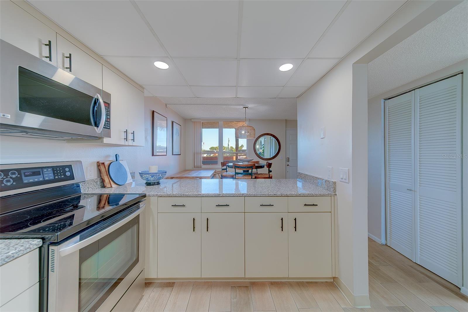 Image 16 of 50 For 17900 Gulf Boulevard 1b