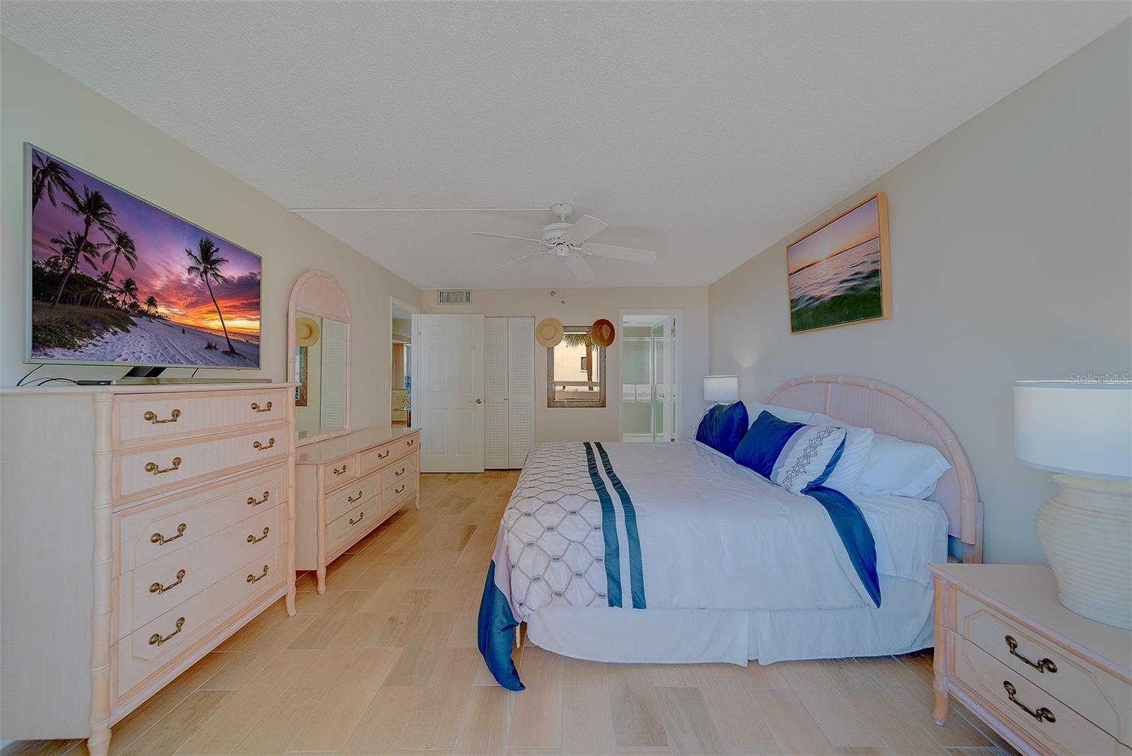 Image 21 of 50 For 17900 Gulf Boulevard 1b