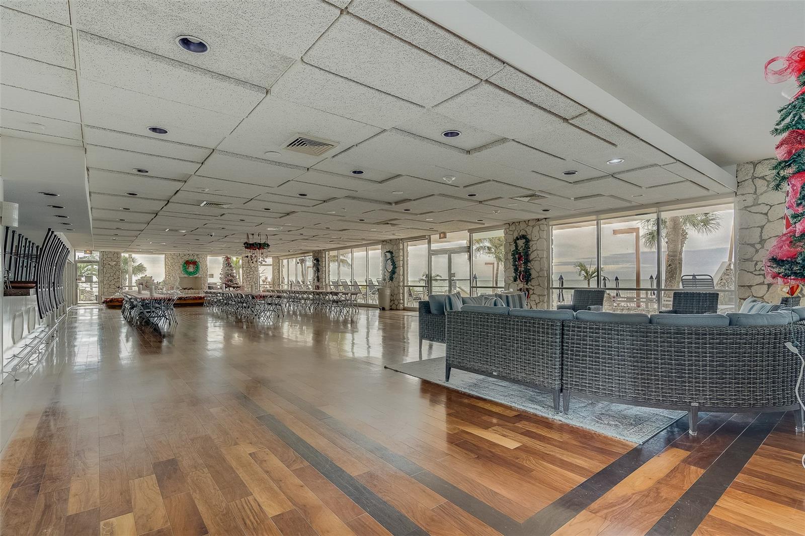 Image 36 of 50 For 17900 Gulf Boulevard 1b