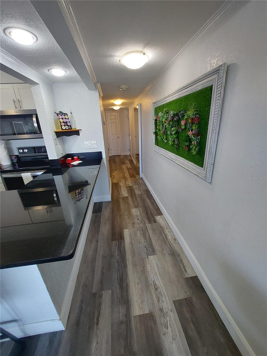 Image 5 of 7 For 2506 Rocky Point Drive 475