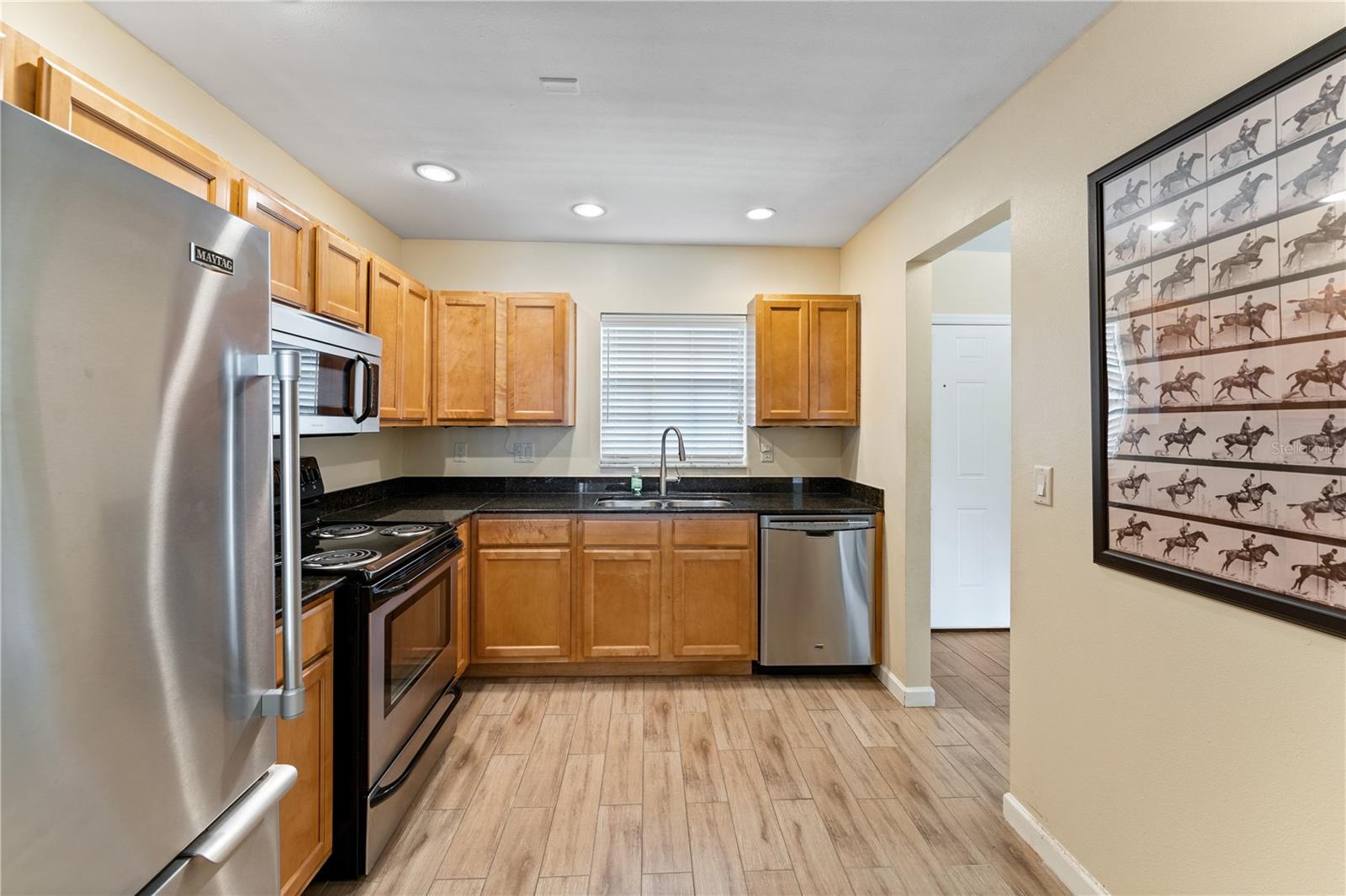 Image 4 of 23 For 10316 Carrollwood Court 57