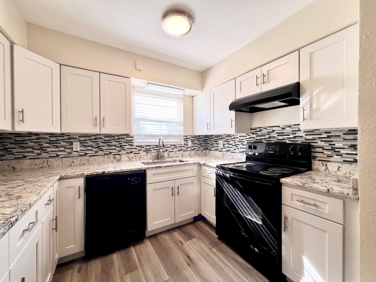 Image 14 of 26 For 3140 57th Avenue N