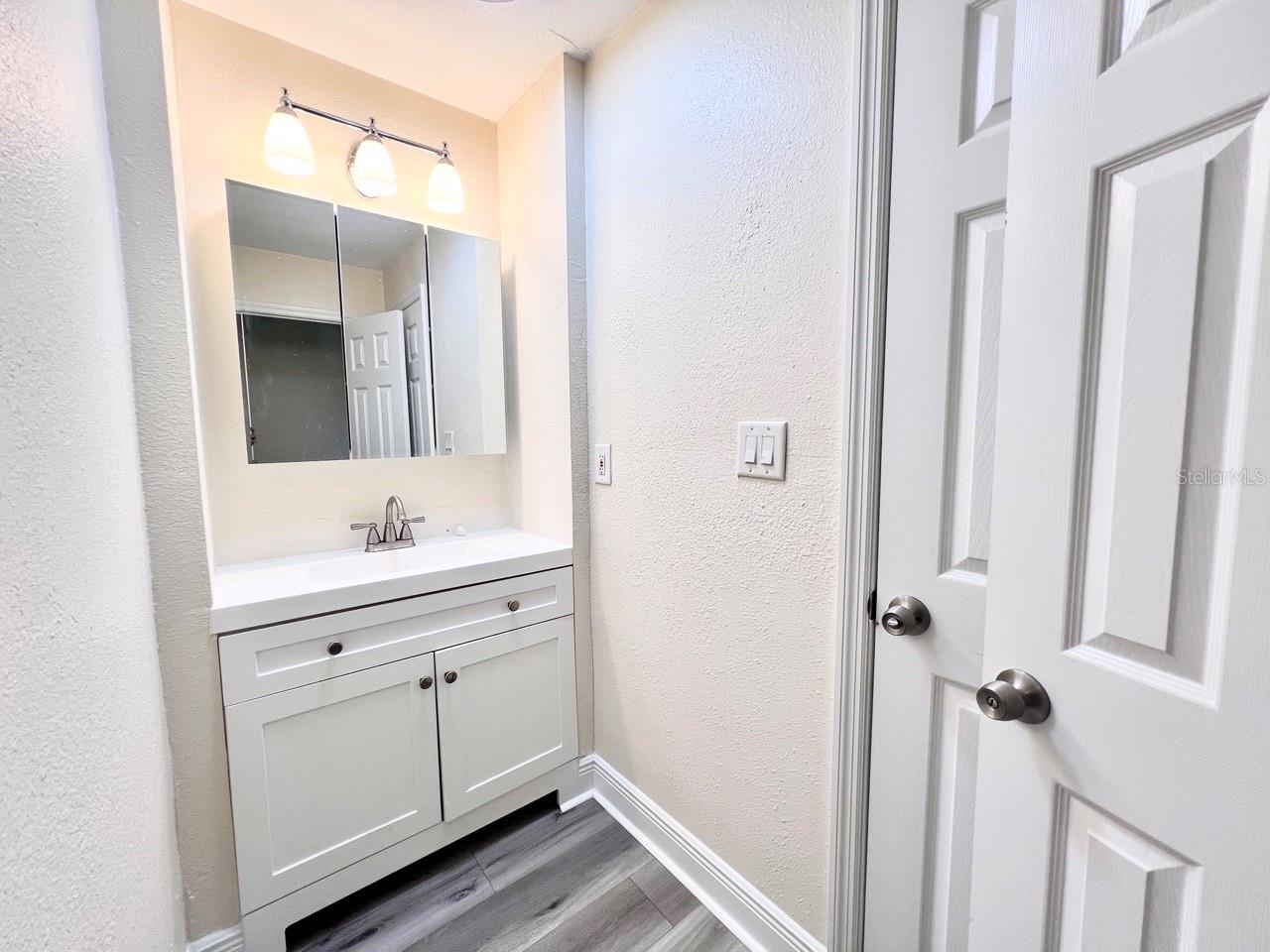 Image 19 of 26 For 3140 57th Avenue N