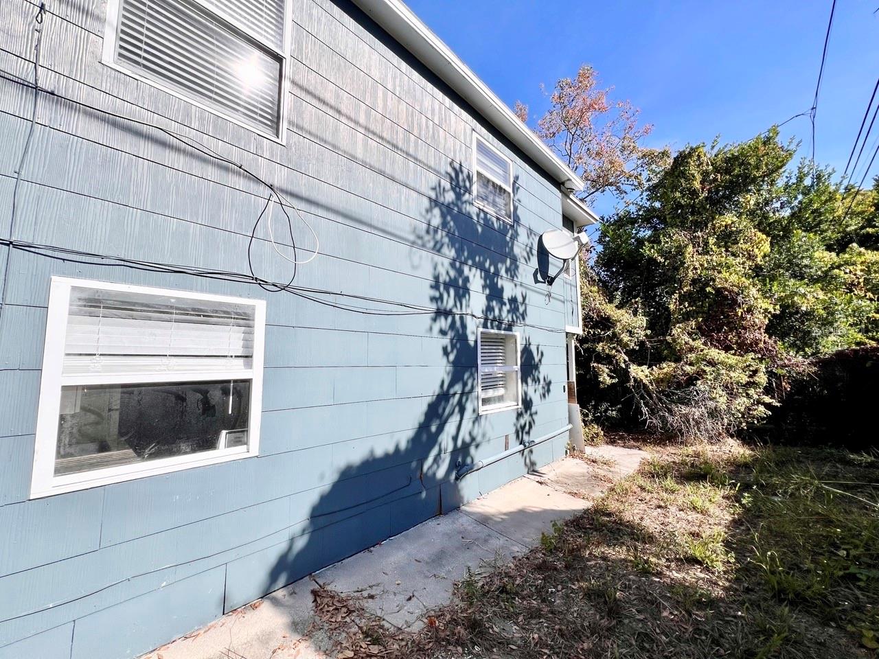 Image 24 of 26 For 3140 57th Avenue N