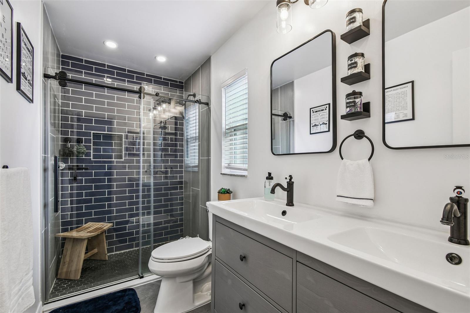 Listing photo id 22 for 1729 Lake Crest Avenue