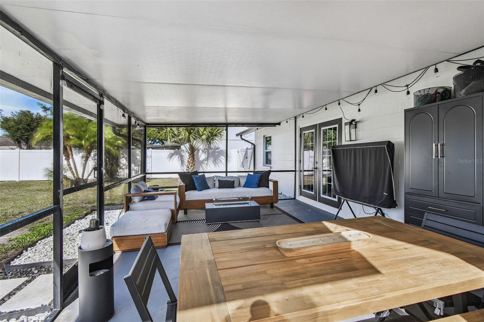 Listing photo id 34 for 1729 Lake Crest Avenue