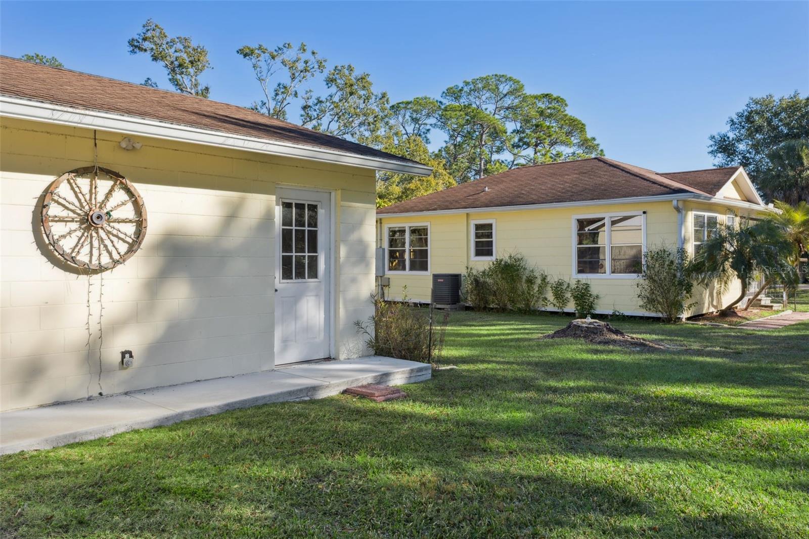 Image 24 of 33 For 8132 Honeybee Lane