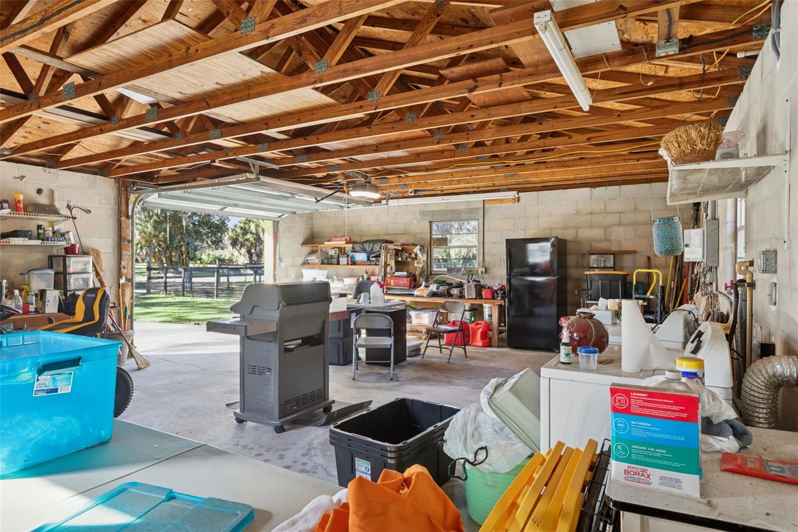 Image 28 of 33 For 8132 Honeybee Lane