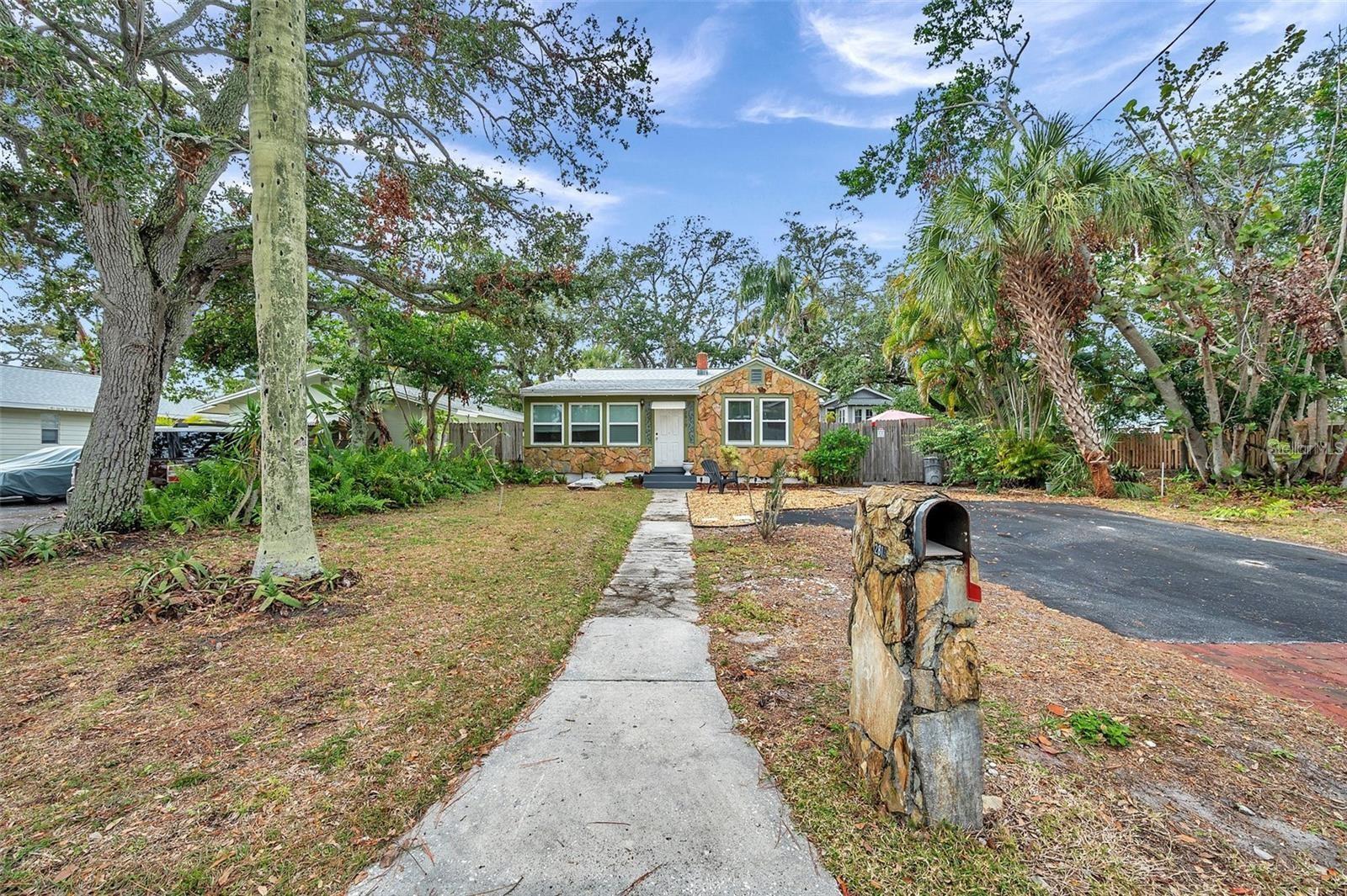 Image 20 of 30 For 2819 50th Street S