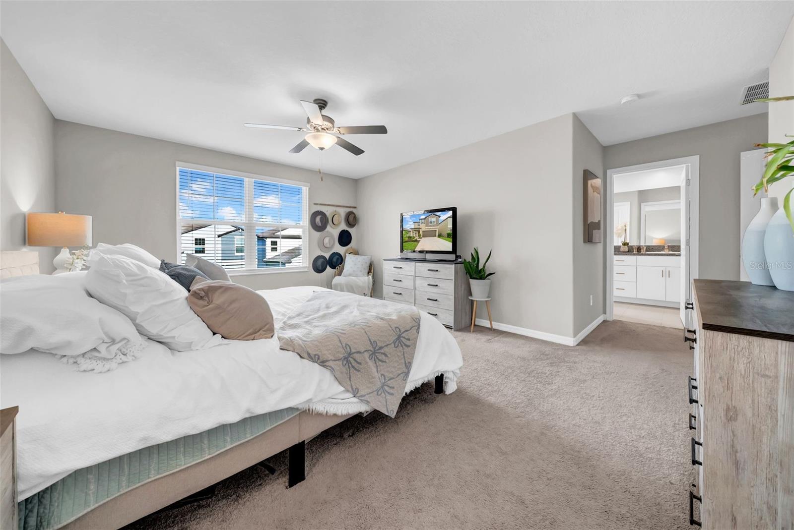 Listing photo id 24 for 31440 Barrel Wave Way