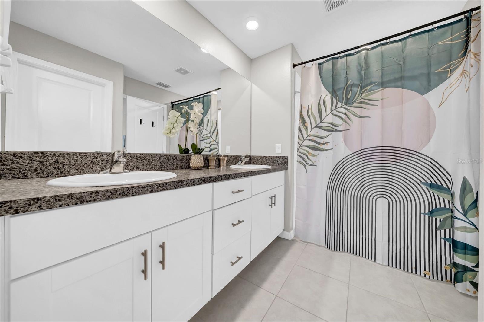 Listing photo id 26 for 31440 Barrel Wave Way