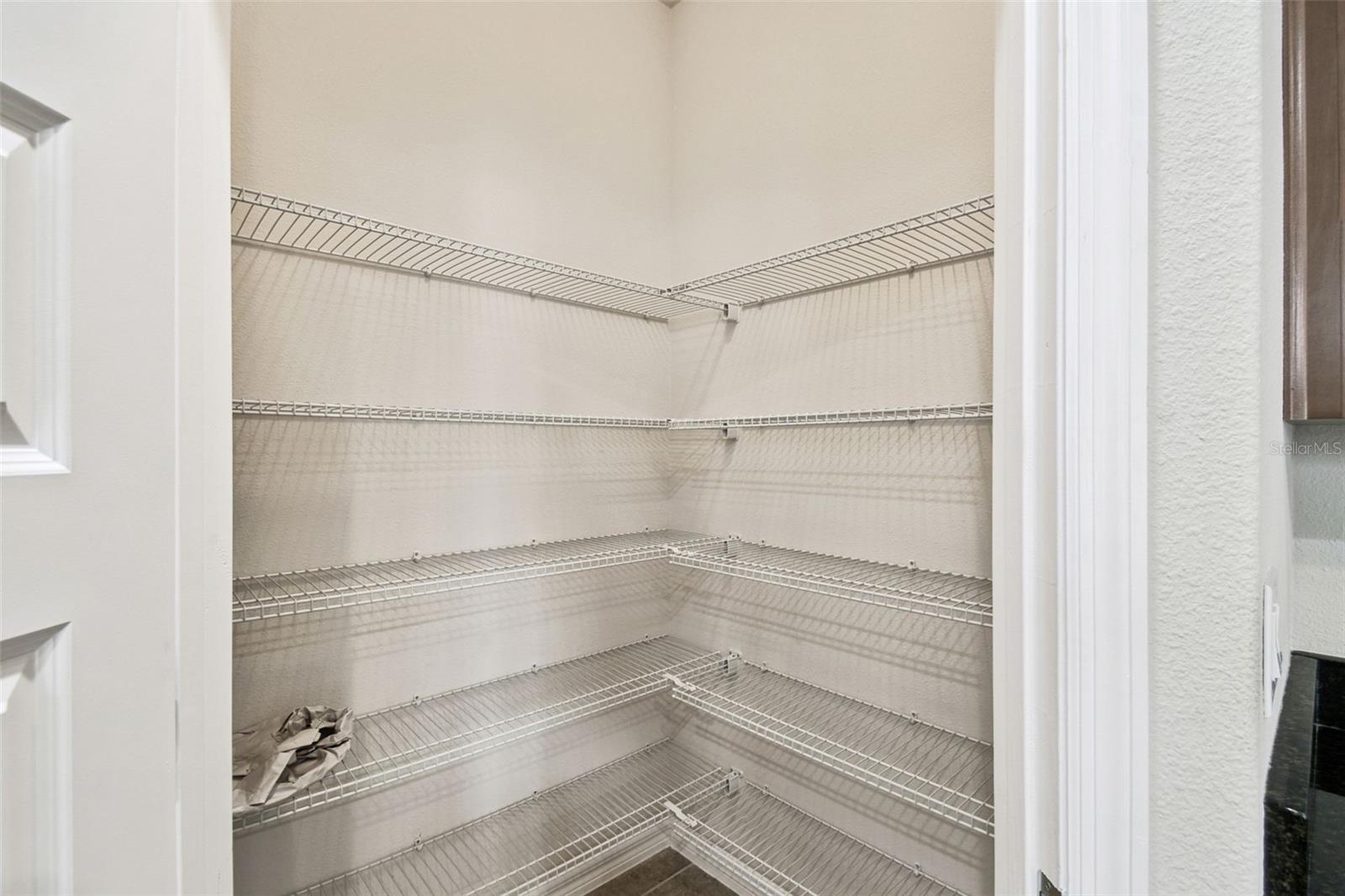 Image 8 of 28 For 8197 Lakeview Crossing Drive