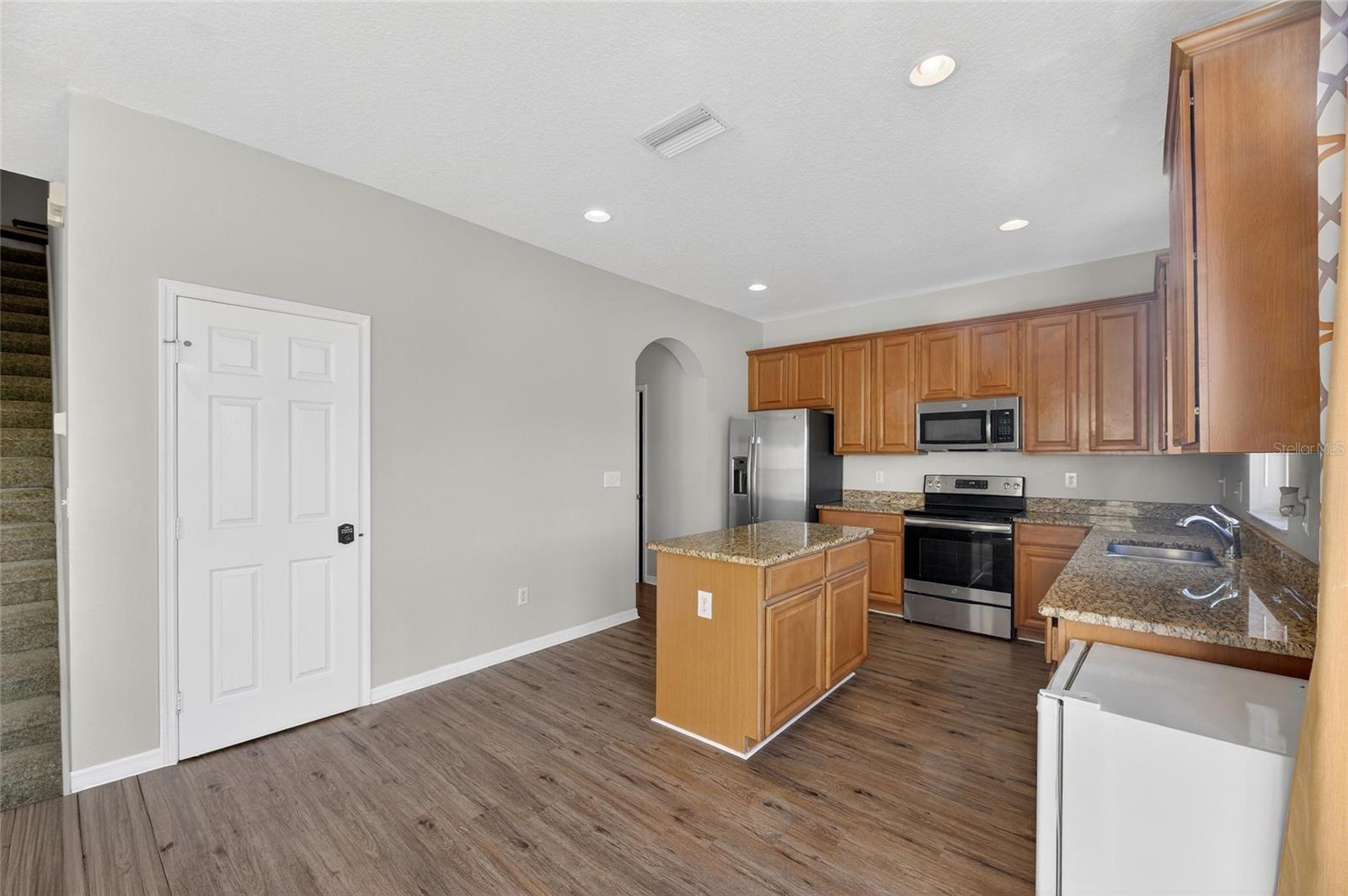 Image 33 of 48 For 7520 Dragon Fly Loop