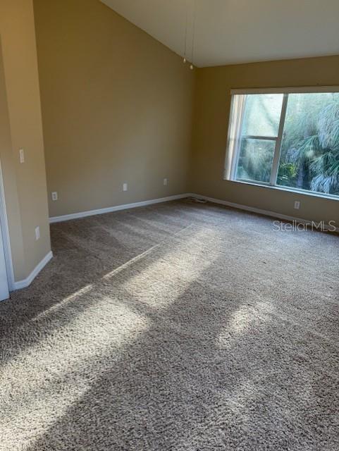 Image 11 of 30 For 18960 Duquesne Drive