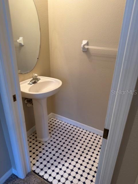 Image 6 of 30 For 18960 Duquesne Drive