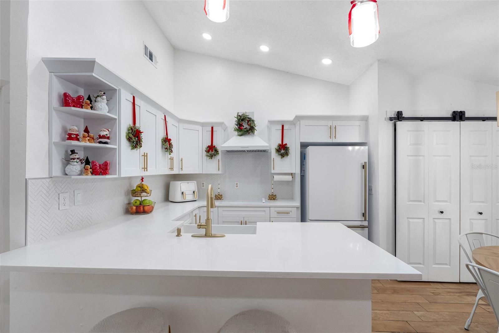 Image 25 of 39 For 7712 Citrus Field Court