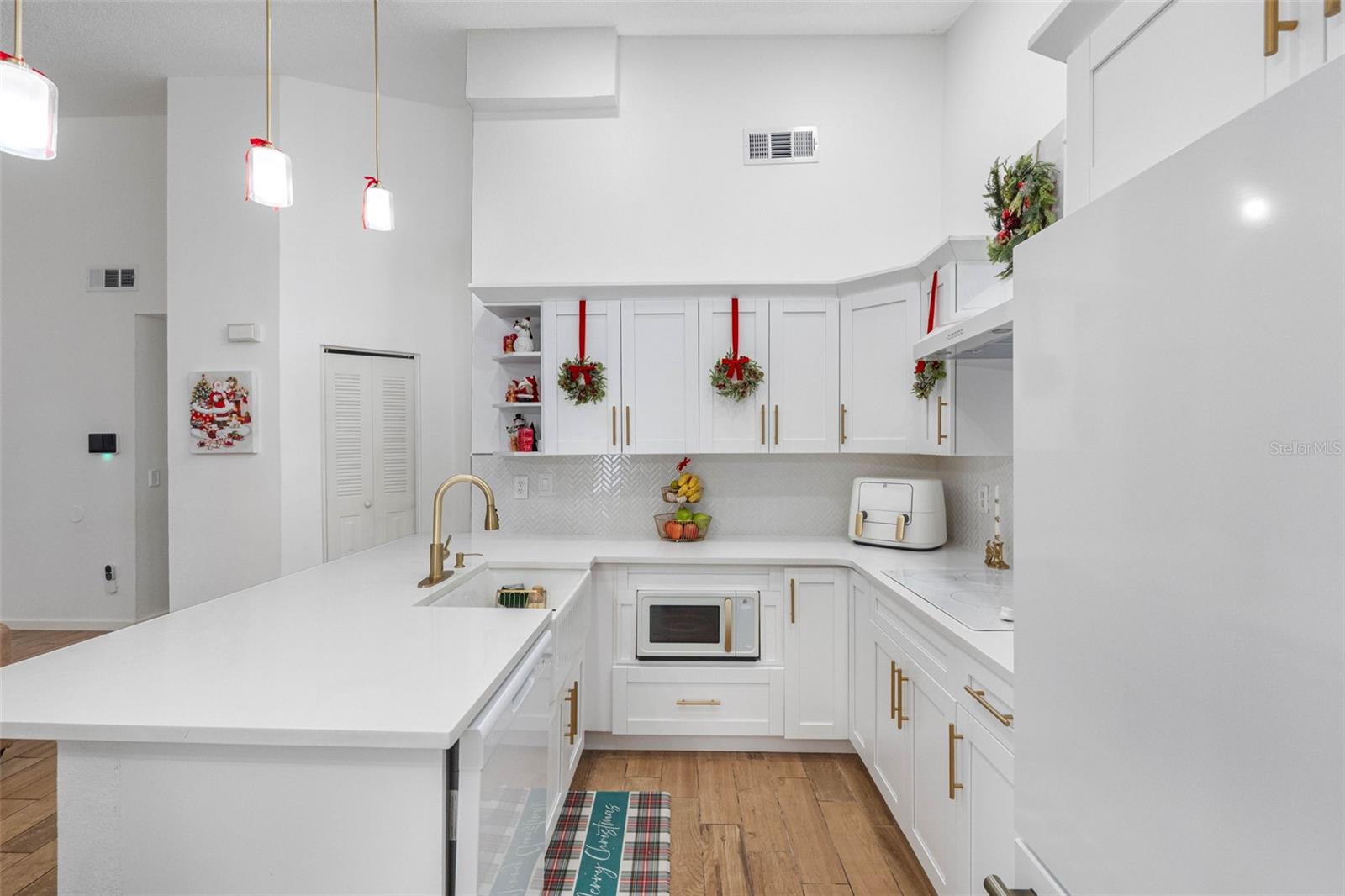 Image 27 of 39 For 7712 Citrus Field Court