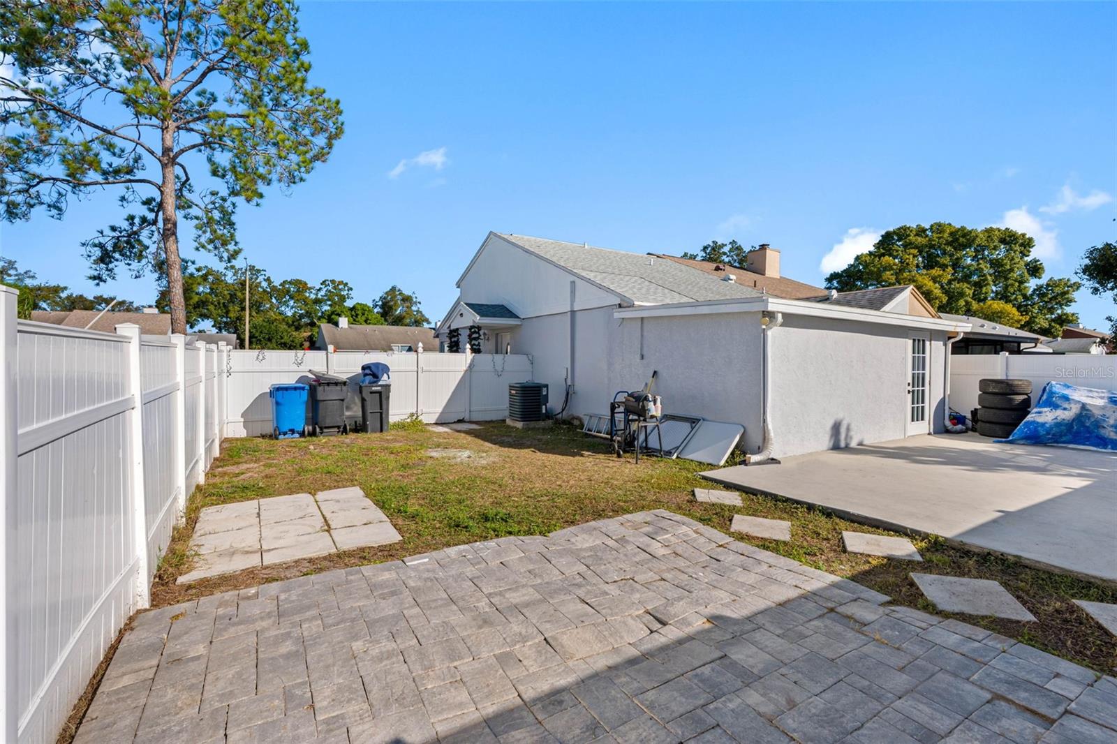 Image 4 of 39 For 7712 Citrus Field Court