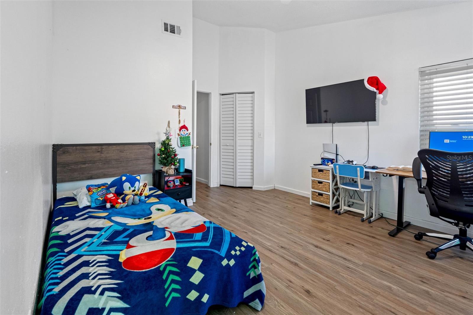 Image 8 of 39 For 7712 Citrus Field Court