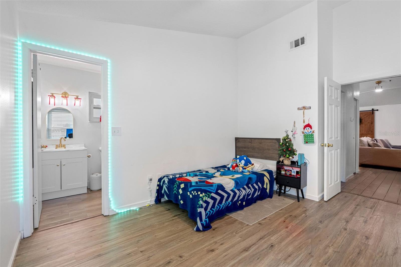 Image 9 of 39 For 7712 Citrus Field Court