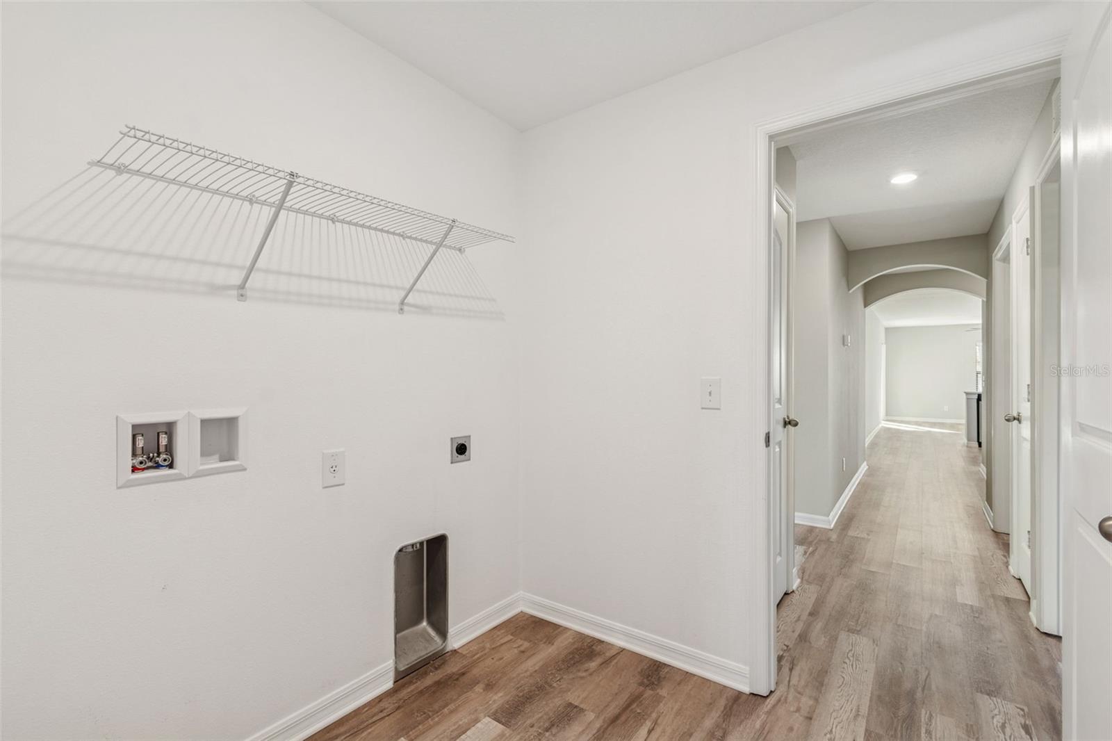 Image 17 of 91 For 2277 Caspian Drive