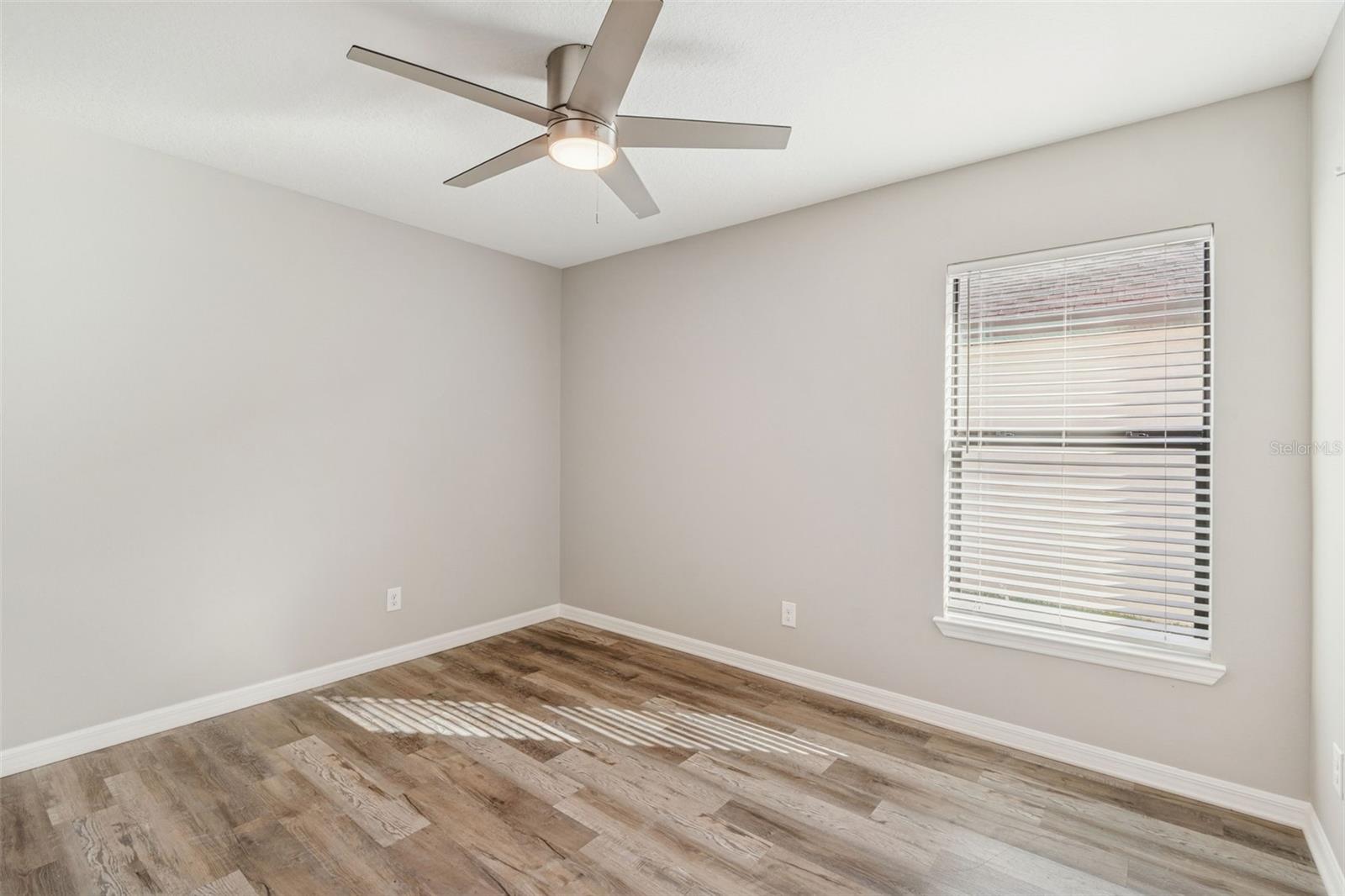 Image 23 of 91 For 2277 Caspian Drive