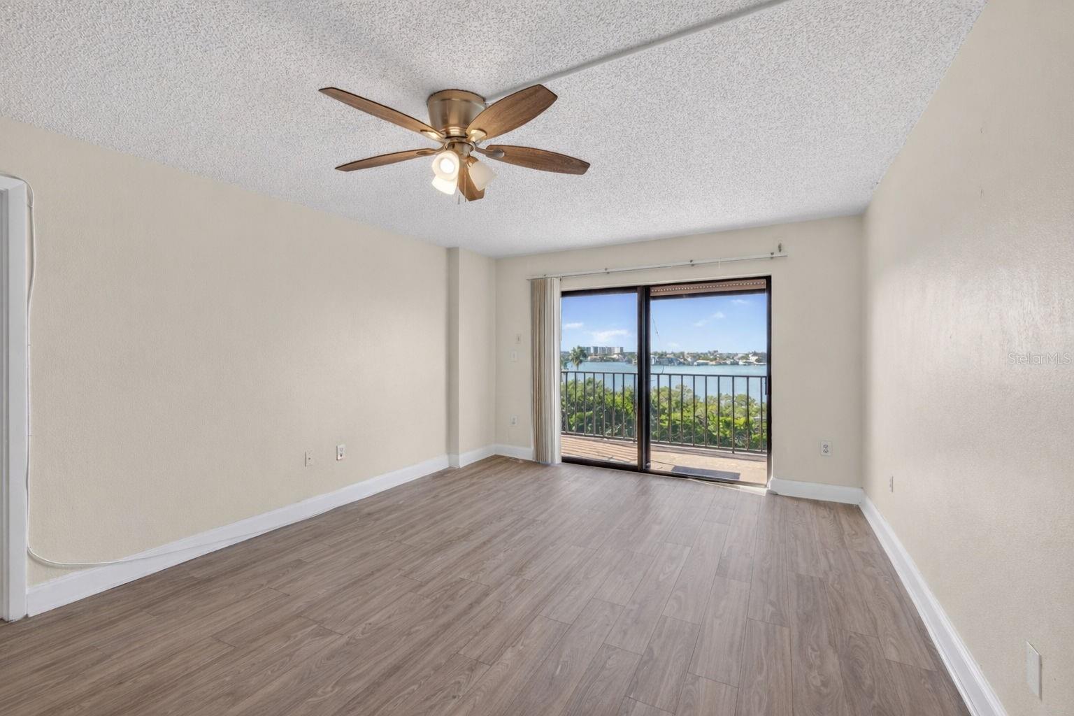 Image 10 of 38 For 7050 Sunset Drive S 601