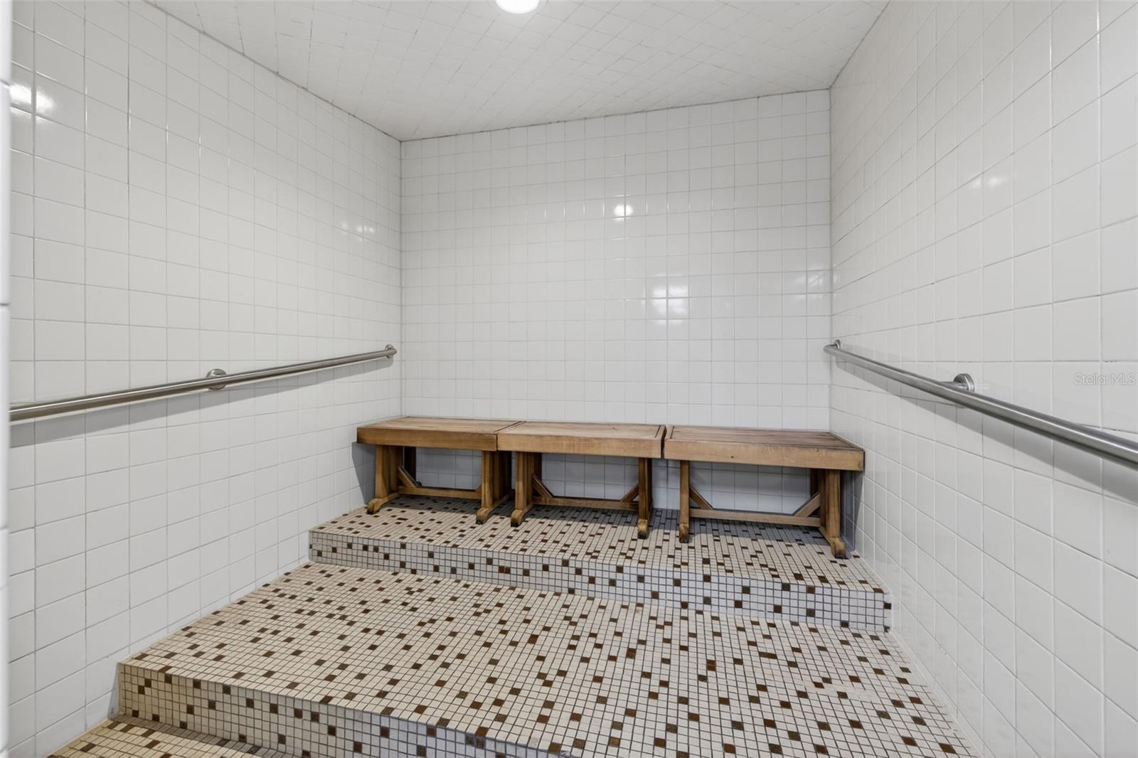 Image 33 of 38 For 7050 Sunset Drive S 601