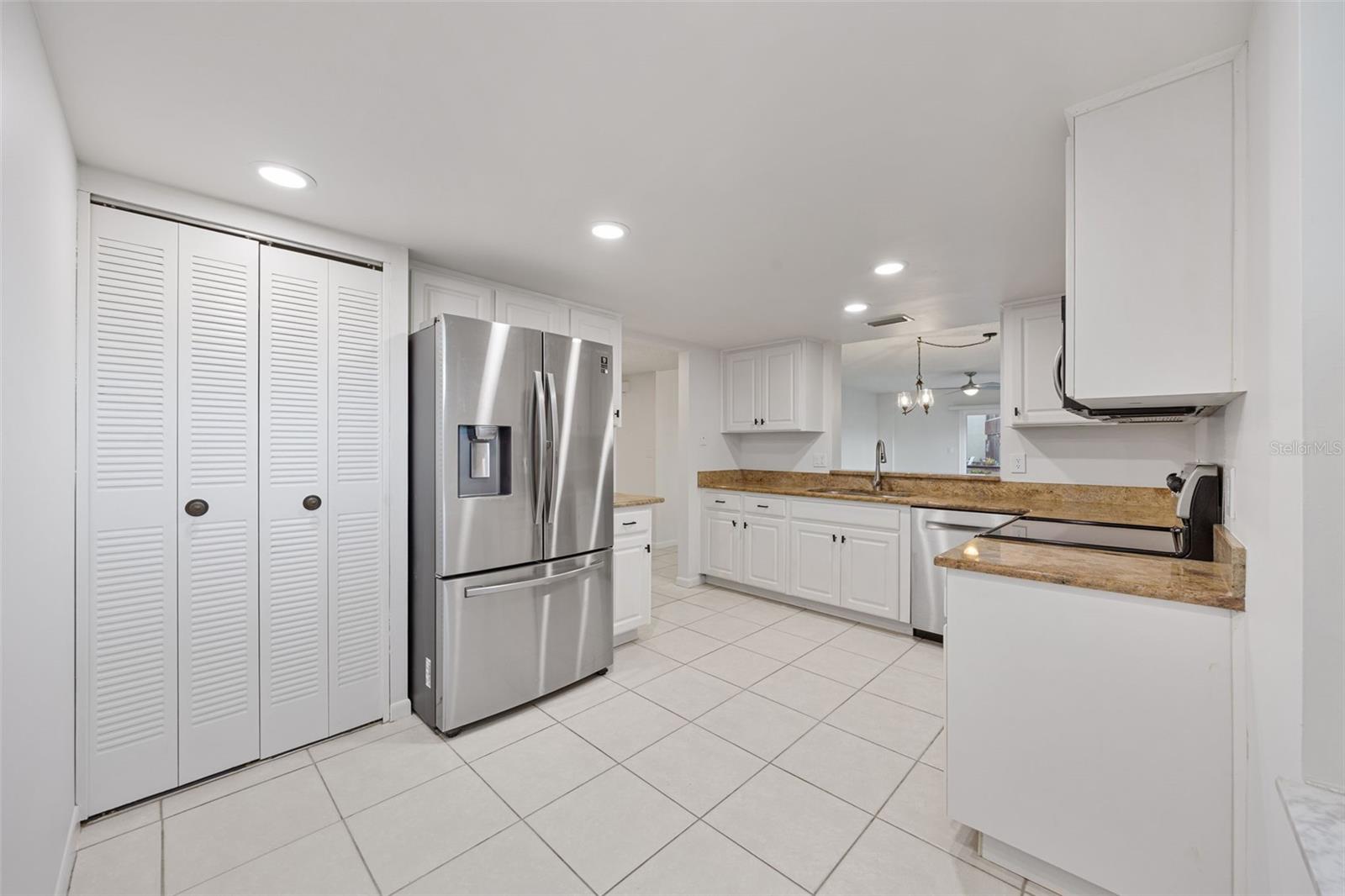 Image 10 of 50 For 700 Starkey Road 312