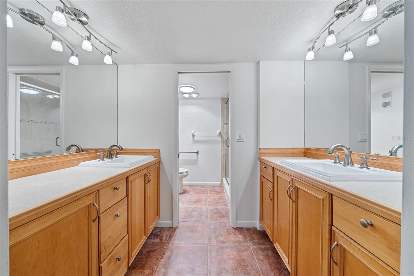 Image 27 of 50 For 700 Starkey Road 312