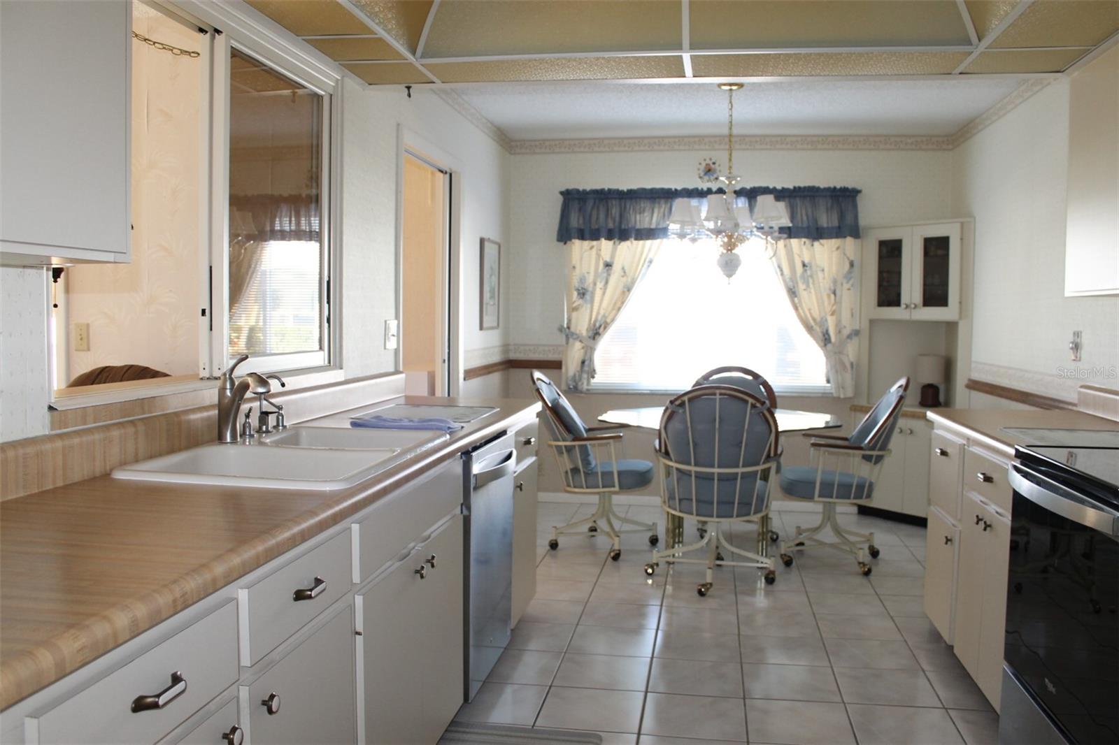 Image 5 of 47 For 9242 36th Street N