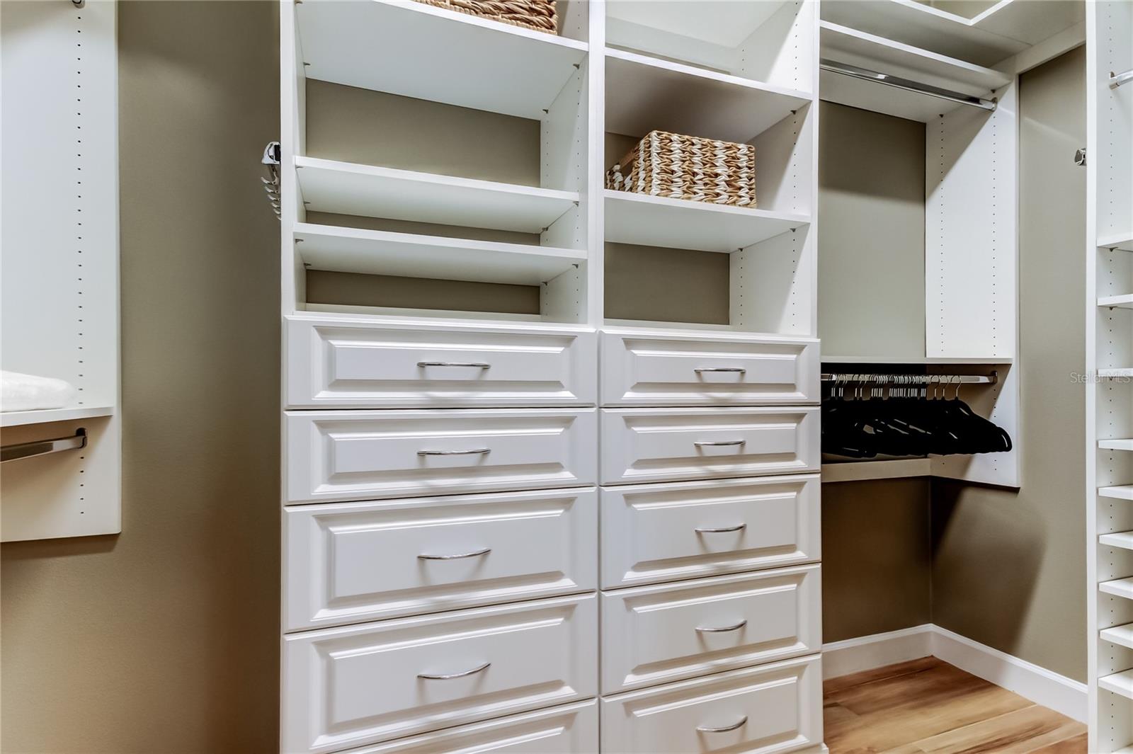 Image 20 of 51 For 218 Sand Key Estates Drive