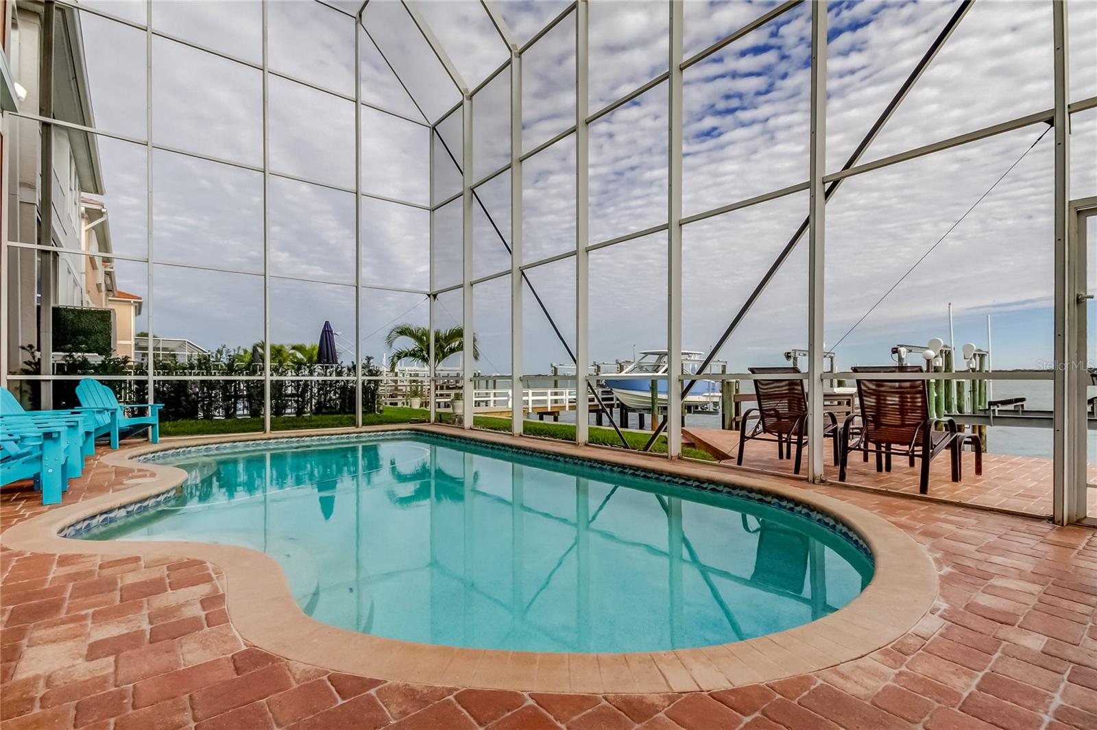 Image 39 of 51 For 218 Sand Key Estates Drive