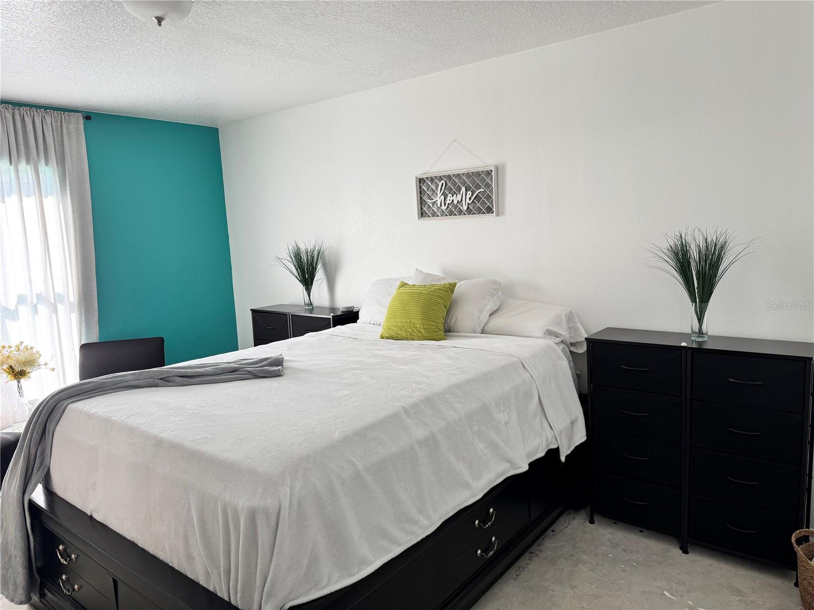 Image 18 of 30 For 921 Wynnmere Walk Avenue